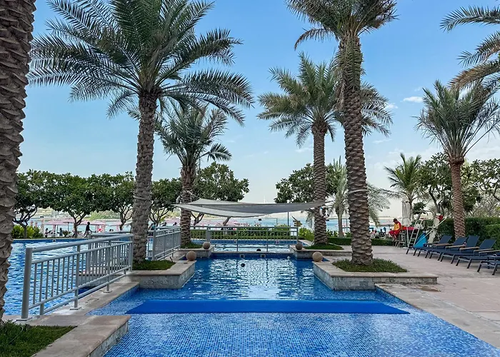 Beachfront 2Br - Private Beach In Palm Jumeirah