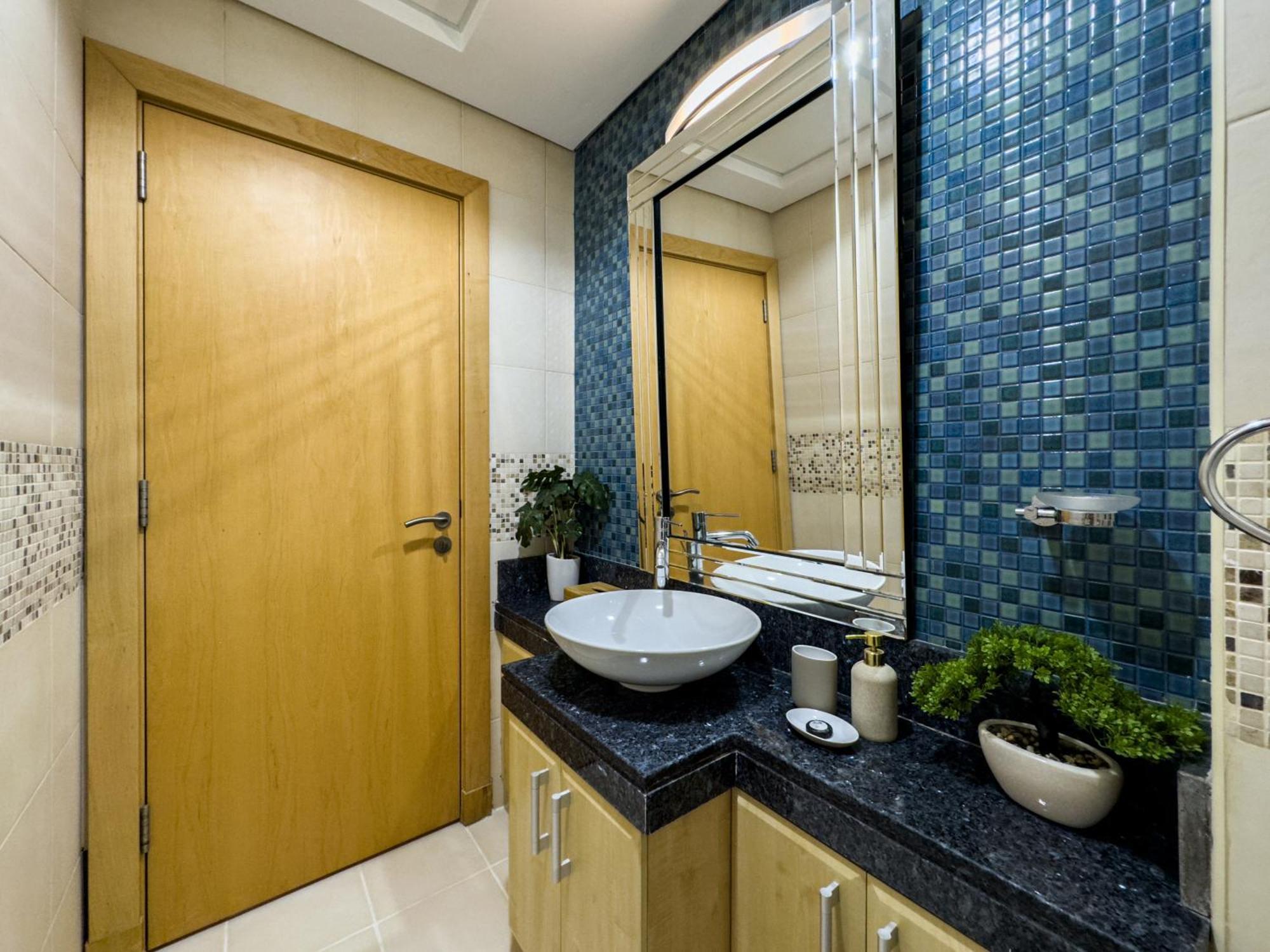 Beachfront 2br - Private In Palm Jumeirah