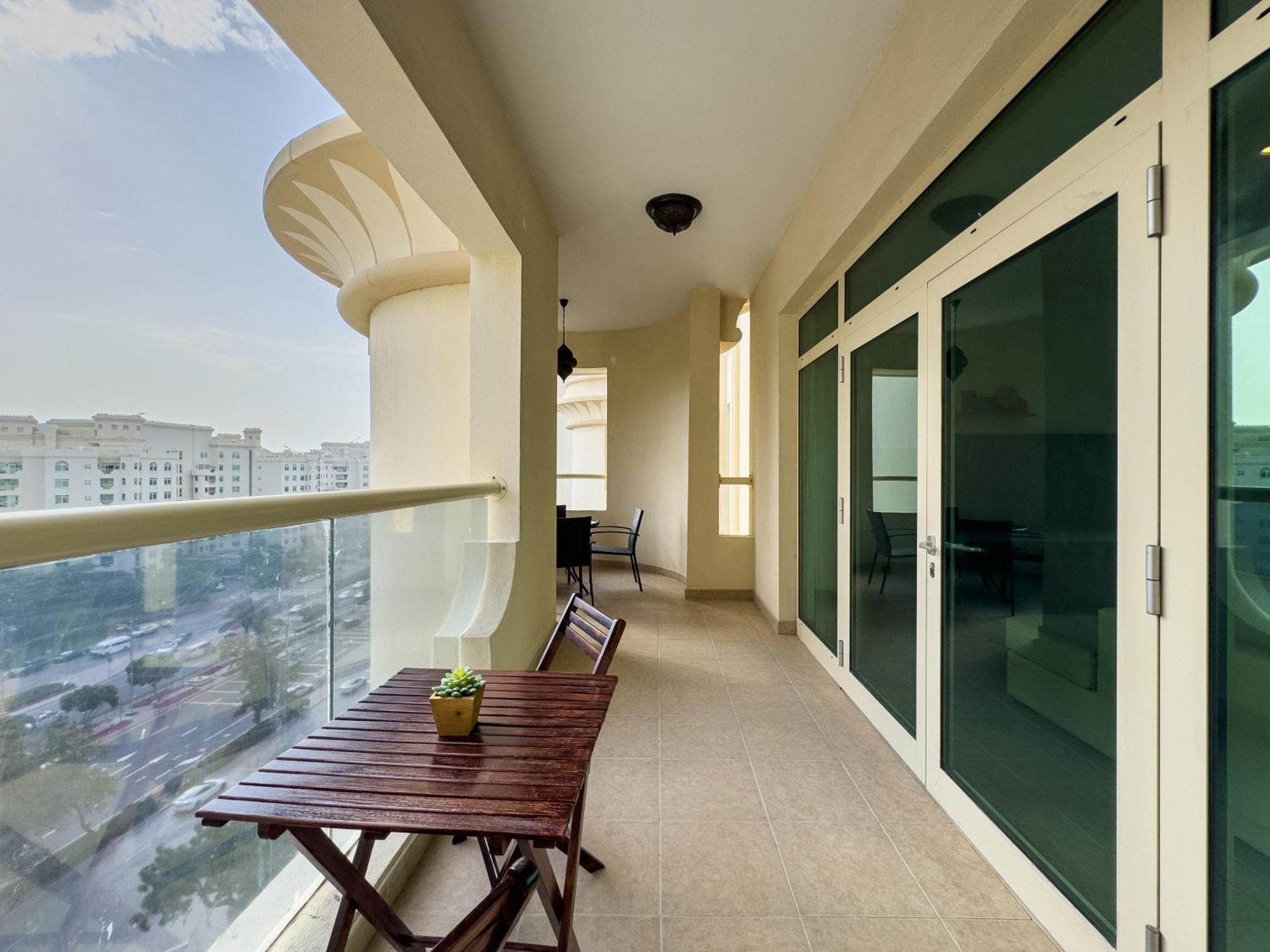 Beachfront 2br - Private In Palm Jumeirah Apartment *
